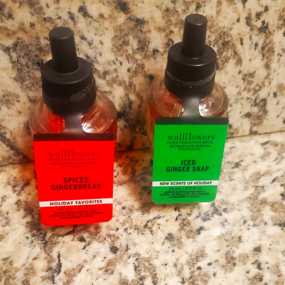BBW Iced Ginger Snap and Spiced Gingerbread Wallflowers